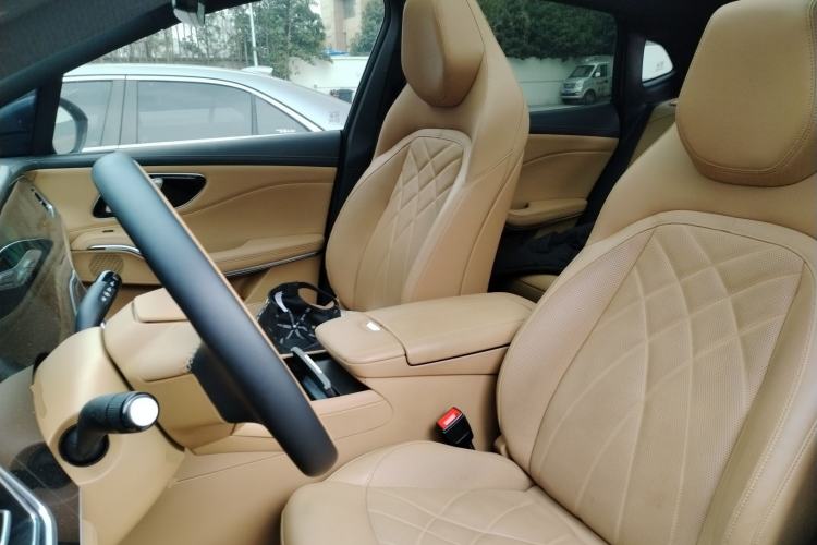 Used Rising R7 2024 Advanced Edition Left Front Seat