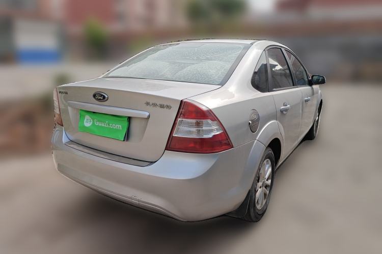 Used Ford Focus 2013 Sedan Classic 1.8L Manual Base Model Rear Right 45 Deg