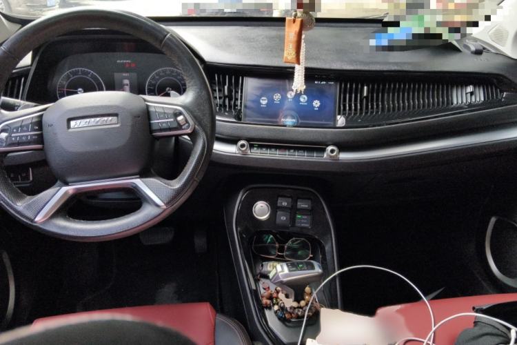 Used Haval H2s 2017 Red-Label 1.5T Dual-Clutch Elite Model Interior 2