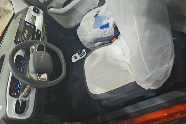 Used Geely Galaxy Panda 2025 210km Panda Rider Left Front Seat