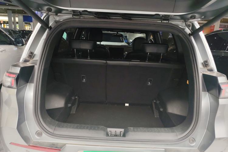 Used AION Y 2022 70 Enjoyment Edition Lithium Iron Phosphate Trunk