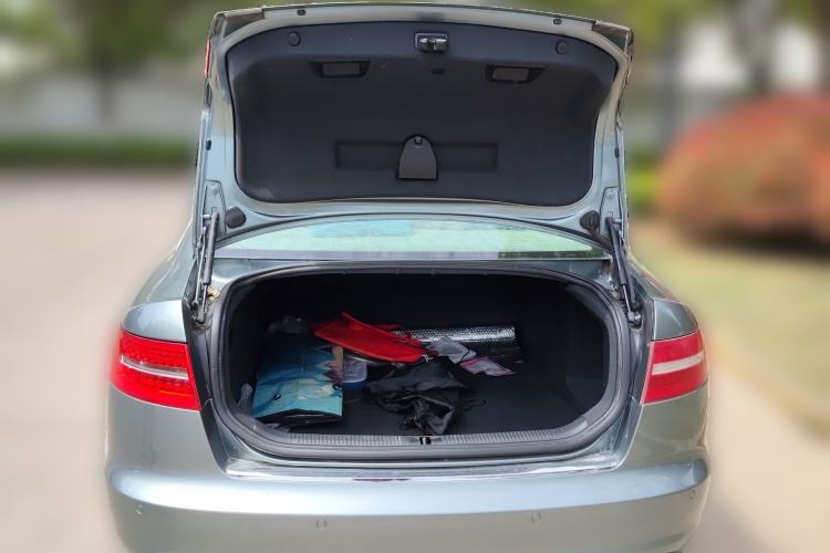 Used Audi A6L 2010 2.4L Comfort Edition Trunk