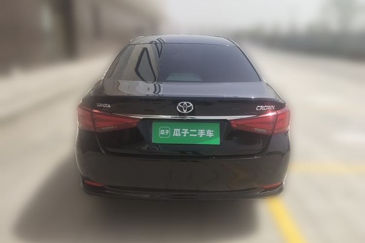 Used Toyota Crown 2015 2.5L Fashion Limited Edition
