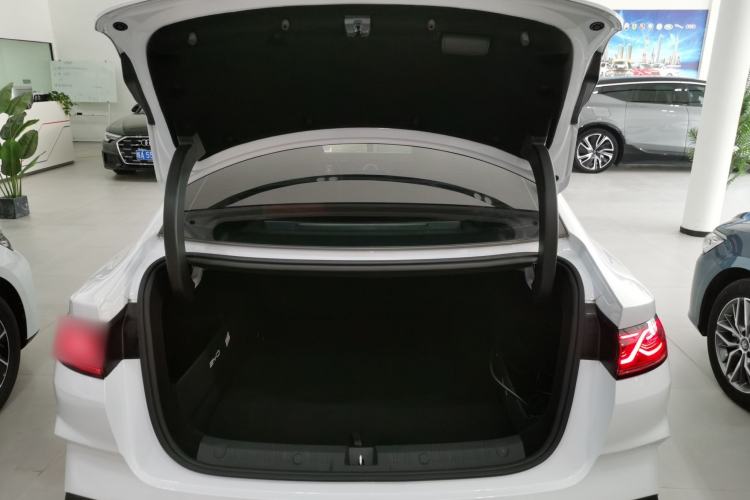 Used BYD Qin L 2025 DM-i Smart Drive 80KM Leading Model