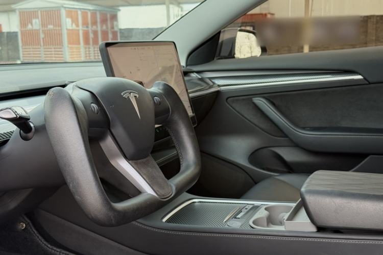 Used Tesla Model 3 2022 Rear-Wheel-Drive Version Exterior 5