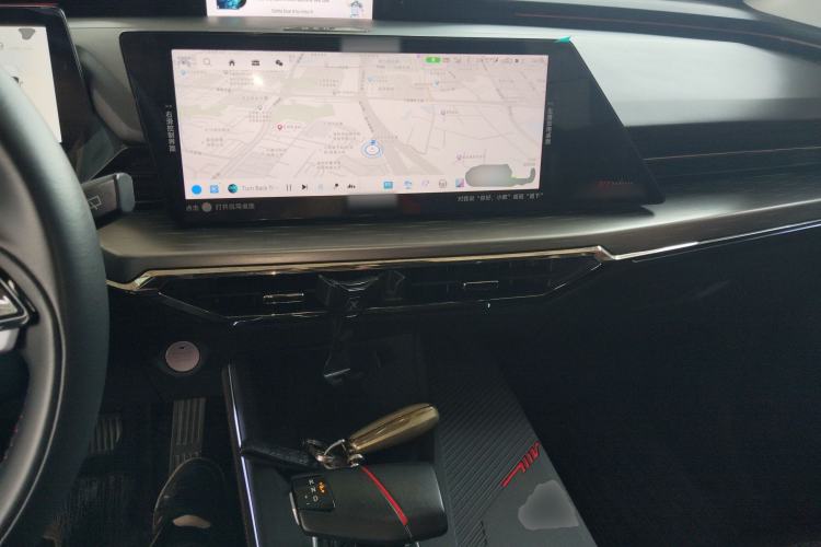 Used CHANGAN OSHAN Z6 2022 Blue Whale 1.5T DCT Smart Edition Center Console