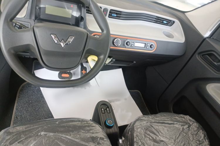 Used Wuling Hongguang MINIEV 2022 Easy Version Lithium Iron Phosphate