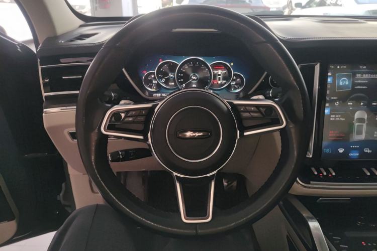 Used Zotye T700 2017 1.8T Dual-Clutch Prestige Model
