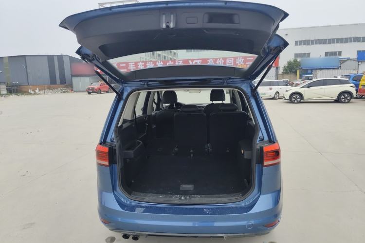 Used Volkswagen Touran 2016 Volkswagen Touran L 280TSI DSG Comfort Edition