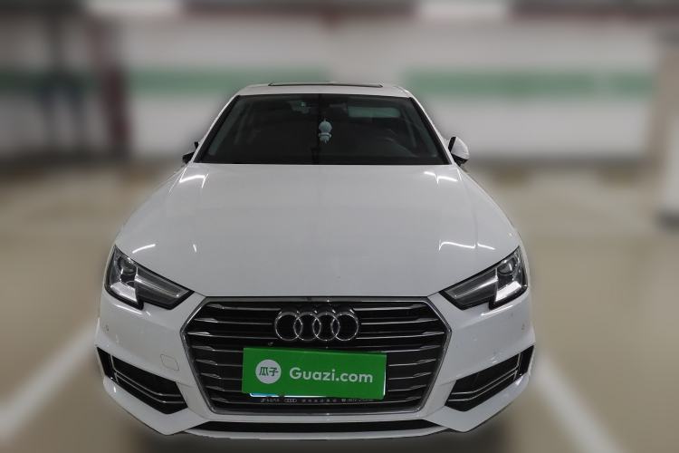Used Audi A4L 2019 40 TFSI Ambition China VI
