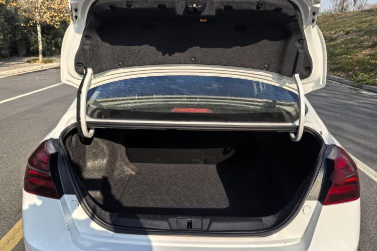 Used Geely Auto Emgrand 2019 Leading Edition 1.5L CVT Upward Connectivity Model China V Standard