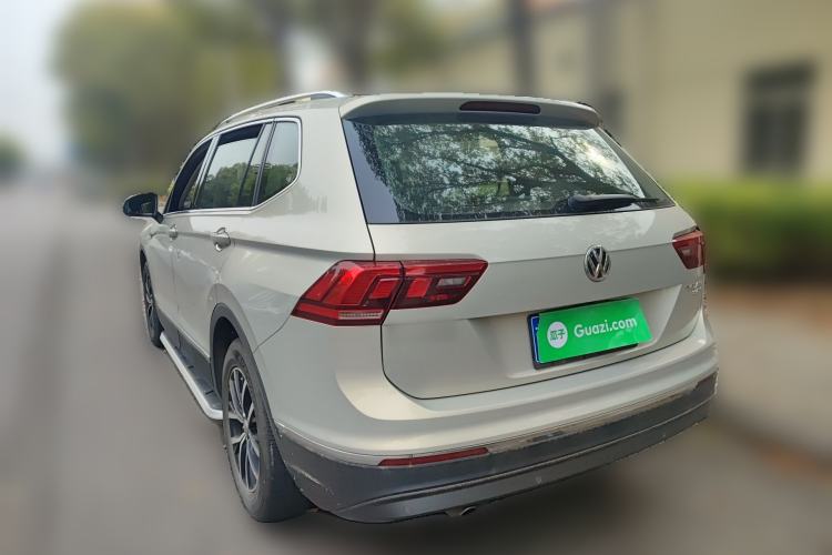 Used Volkswagen Tiguan L 2018 Facelift 330TSI Automatic Two-Wheel Drive Luxury Edition Rear Left 45 Deg