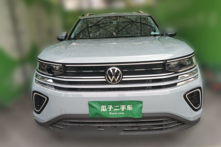 Used Volkswagen Tavendor 2023 330TSI Luxury Touring Edition Front