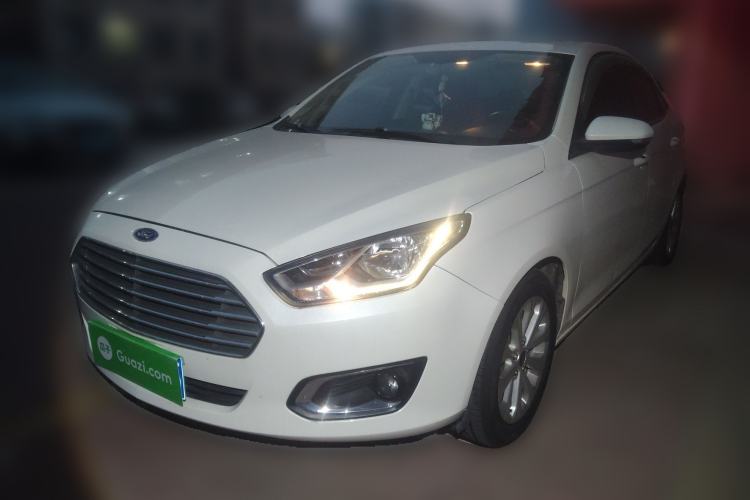 Used Ford Escort 2015 1.5L Automatic Fashion Model
