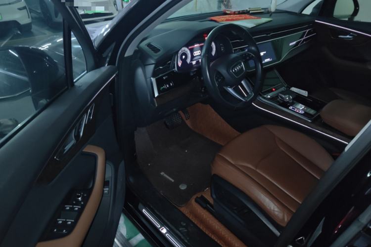 Used Audi Q7 2021 45 TFSI quattro S line Sport model