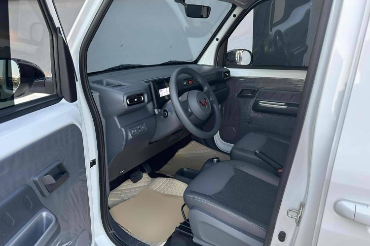 Used Wuling Zhiguang New Energy 2025 Comfort Model