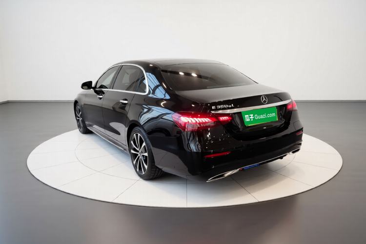 Used Mercedes-Benz E-Class New Energy 2023 E 350 e L Plug-in Hybrid Sports Sedan
