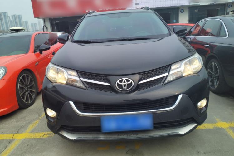 Used Toyota RAV4 2015 2.0L CVT Two-Wheel Drive Fashion Edition
