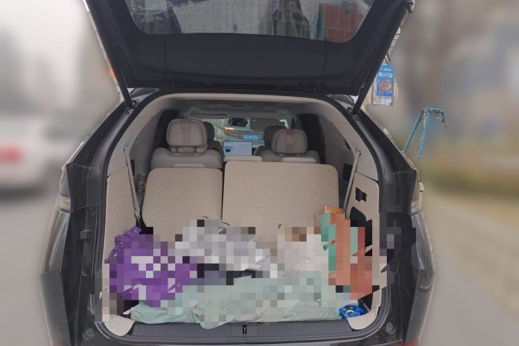 Used XPeng X9 2024 610 Long-Range Pro Trunk