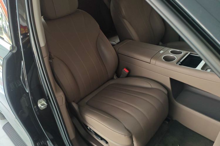 Used Hima AITO M7 2026 Model Range-Extending Ultra All-Wheel Drive 6-Seater Version Right Front Seat