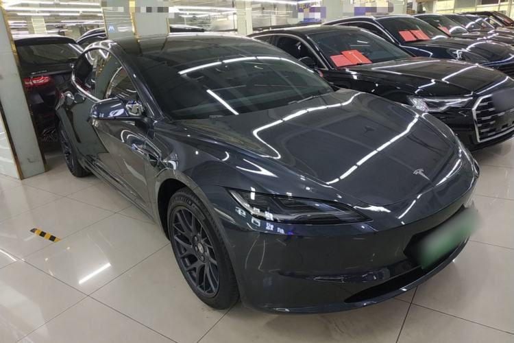 Used Tesla Model 3 2023 Rear-Wheel-Drive Version
