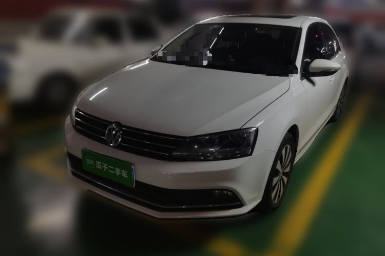 Used Volkswagen Sagitar 2017 230TSI Automatic Comfort Version