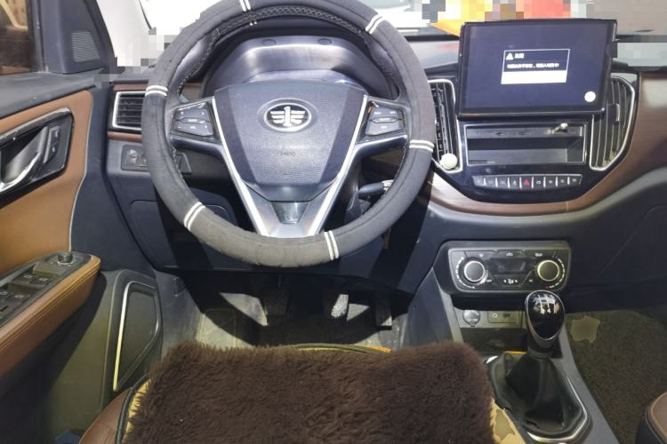 Used FAW Senya R7 2016 1.6L Manual Smart Version