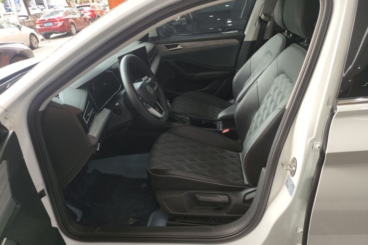 Used Volkswagen Sagitar 2023 300TSI DSG Excellence Edition Left Front Seat