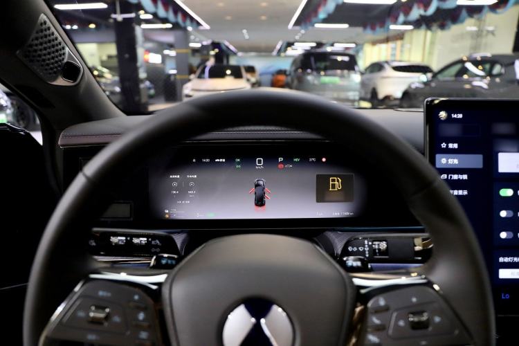 Used Denza Z9GT 2024 1100 4x4 Max First Edition Interior 7