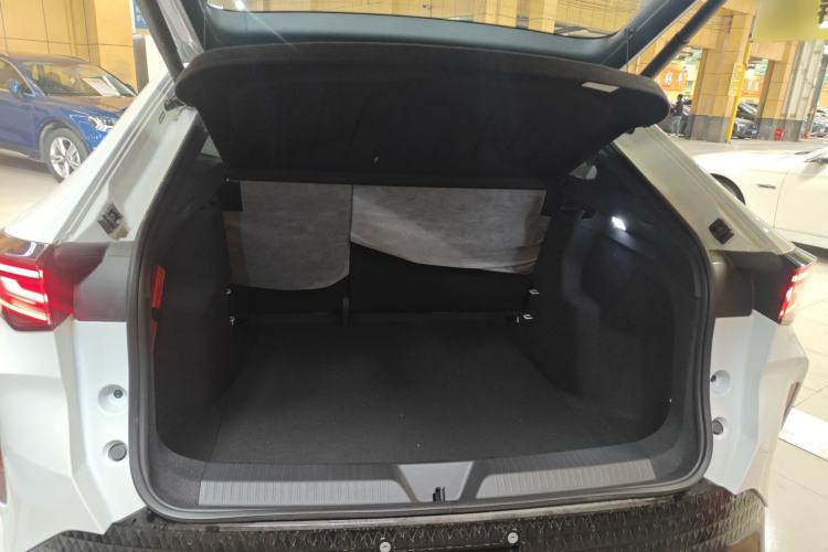 Used Volkswagen ID.UNYX 2024 Revised Pro Long-Range Version Trunk