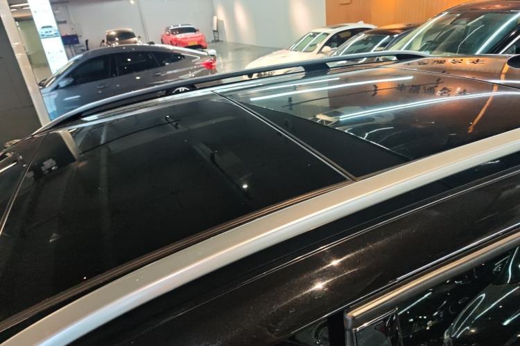 Used Mercedes-Benz GLE 2017 GLE 320 4MATIC Dynamic Model Roof