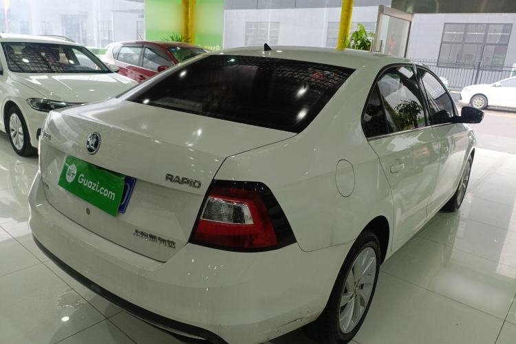 Used Skoda Rapid 2018 1.6L Automatic Comfort Edition
