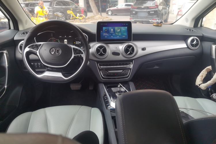 Used BAIC Beijing EU5 2018 R550 Smart Trend Edition
