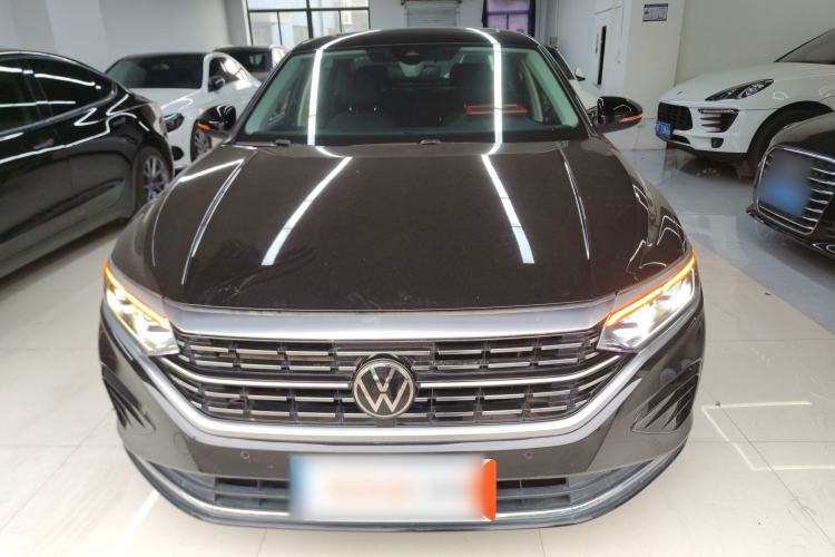 Used Volkswagen Passat 2022 330TSI Luxury Edition Front