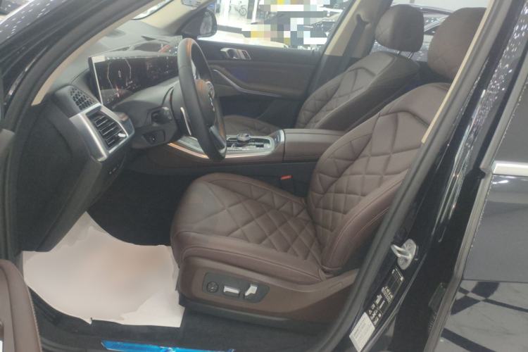 Used BMW X5 2023 xDrive 30Li Luxury M Sport Package