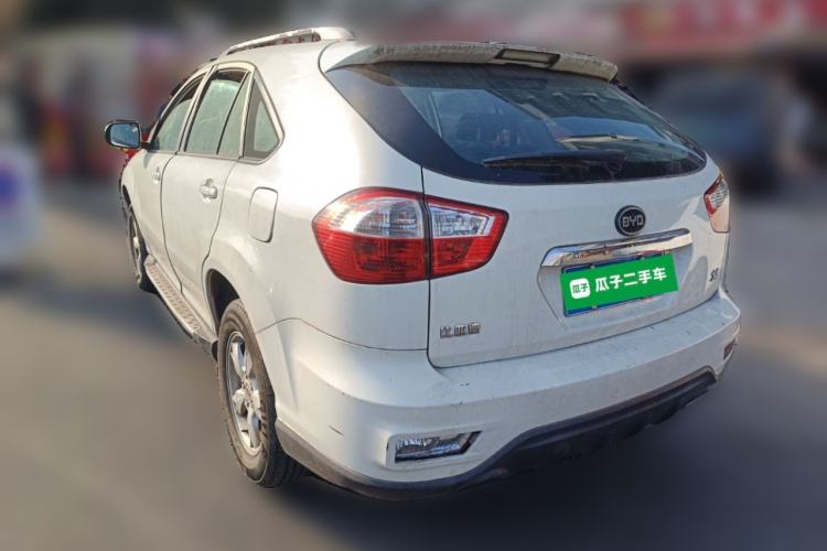 Used BYD S6 2014 2.0L Manual Luxury 5-Seater