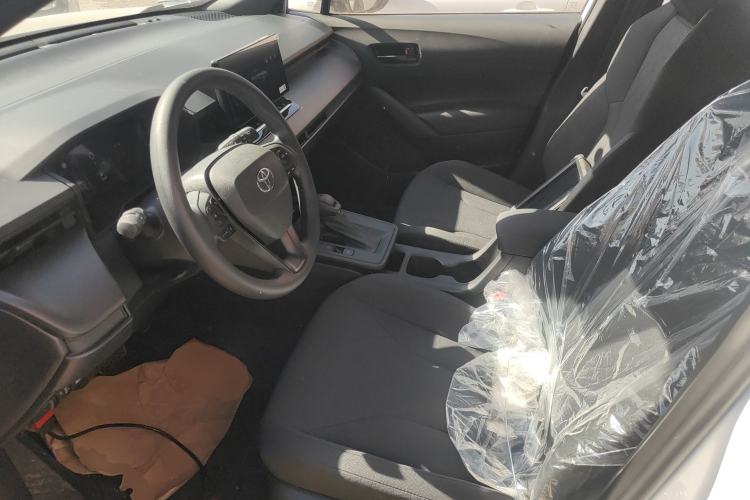 Used Toyota Corolla Cross 2026 Model 2.0L Smart Electric Hybrid Dual-Engine Pioneer Edition Left Front Seat