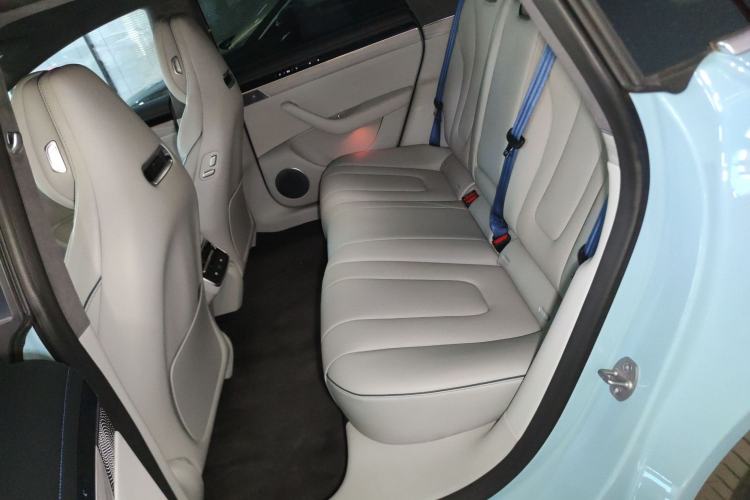 Used Hima Luxeed S7 2025 785 km Ultra
