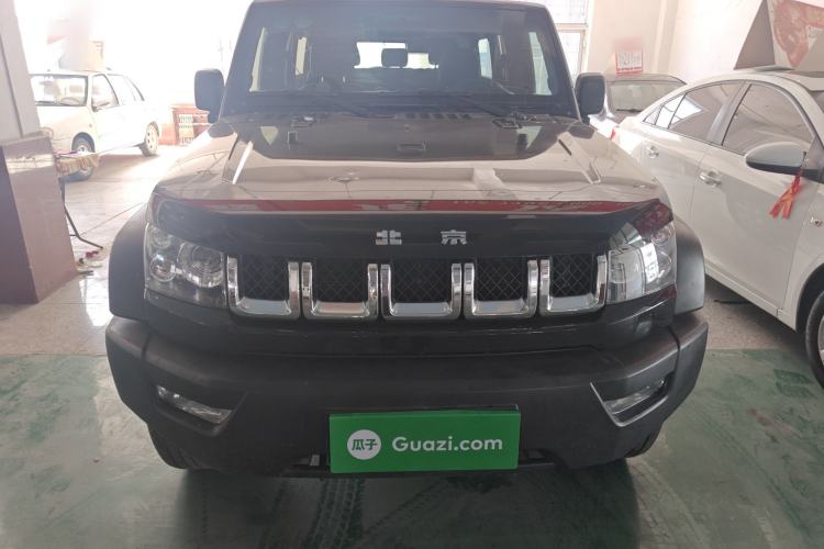 Used BAIC Off-Road BJ40 2016 40L 2.0T Manual Two-Wheel Drive Luxury Edition Exterior 1