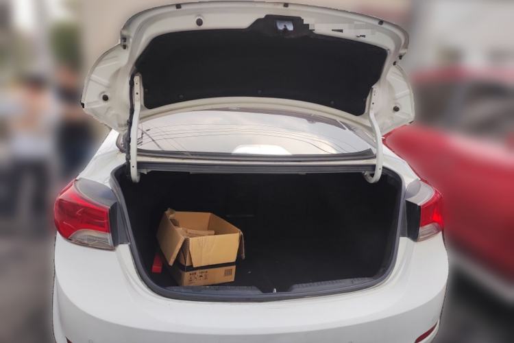 Used Hyundai Elantra (5th Generation / Langdong) 2015 1.6L Manual Leading Model Trunk