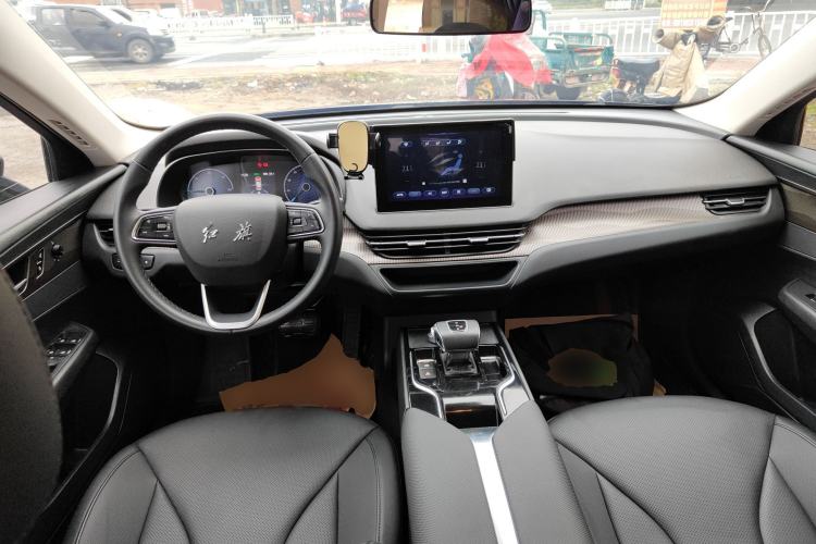 Used Hongqi E-QM5 2022 431 km Charge & Enjoy Edition
