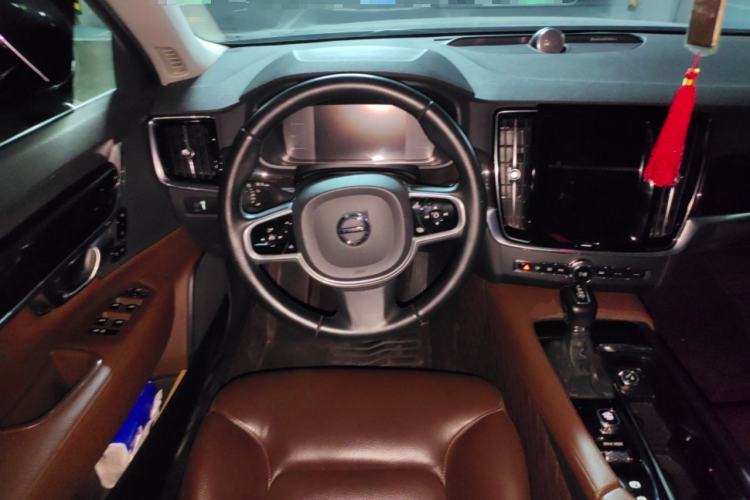 Used Volvo S90 2017 T4 Zhiyuan Edition
