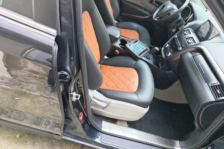 Used Bestune X80 2015 2.0L automatic comfort version