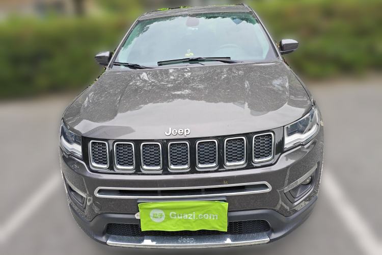 Used Jeep Compass 2017 200T Automatic Family Edition
