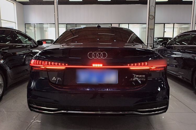 Used Audi A7L 2024 45TFSI S-line Dream-Building Edition Flow Crystal Package