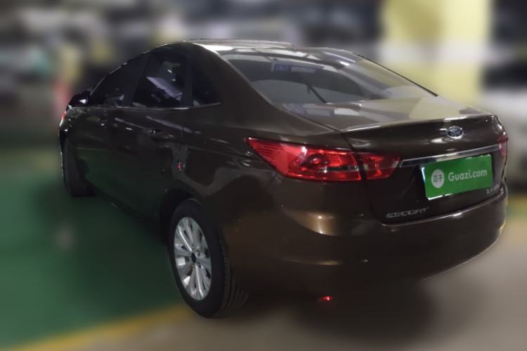 Used Ford Escort 2015 1.5L Automatic Fashion Model
