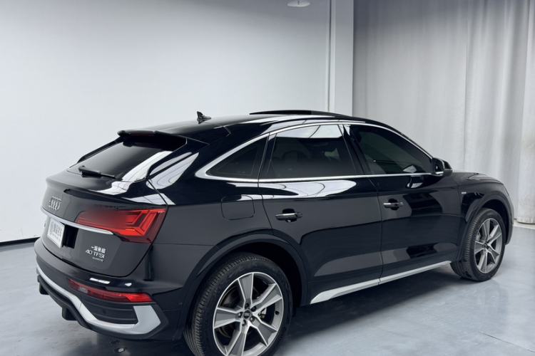 Used Audi Q5L Sportback 2022 40 TFSI Luxury Model
