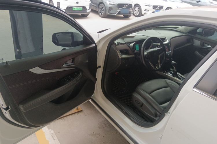 Used Chevrolet Malibu 2018 530T Automatic Luxury Edition Driver Seat