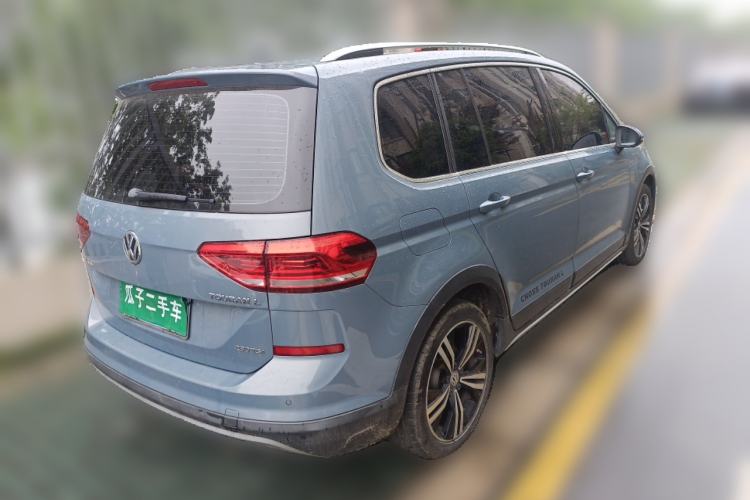 Used Volkswagen Touran 2018 Volkswagen Touran L 280TSI DSG Boundary Edition 7 Seats China VI Standard Rear Right 45 Deg