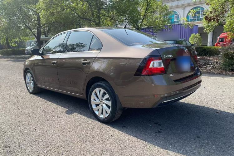 Used Skoda Rapid 2018 1.6L Automatic Comfort Edition
